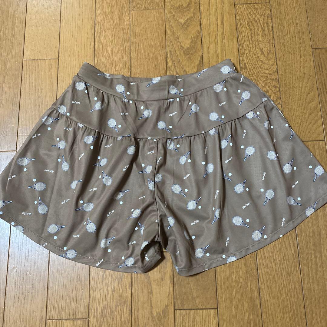 ①FILA フィラ　テニスキュロット　ラケット柄