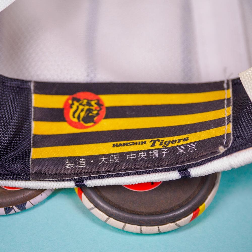 1985年 阪神タイガース キャップ & 缶バッジセット