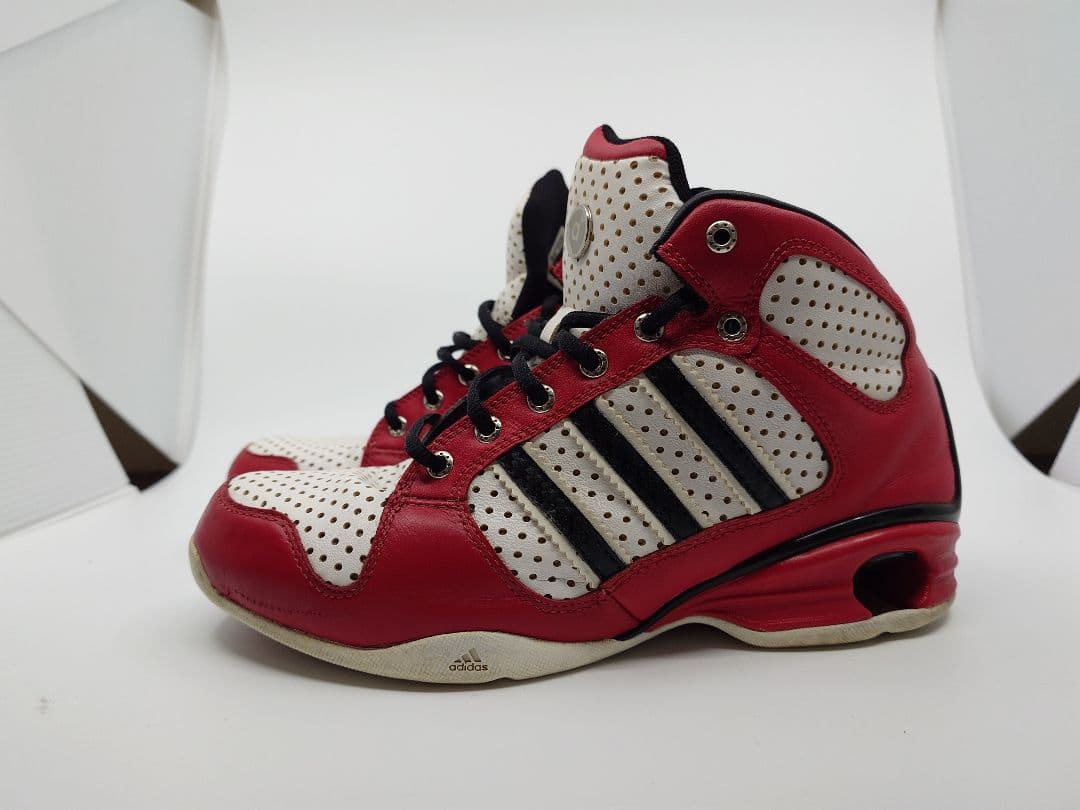 adidas バスケットボールシューズ 赤/白
