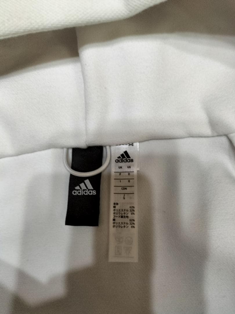 Adidas スポーツアウター