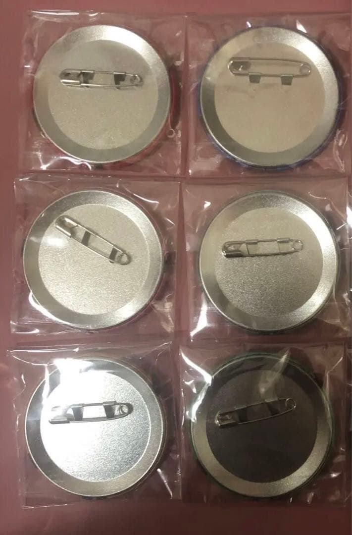 名探偵コナン トレーディング缶バッジ プレゼントデフォルメ 怪盗キッド 灰原哀