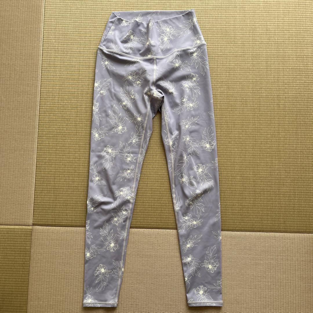 SUKALAパープル花柄 ヨガウェアセット　Sサイズ