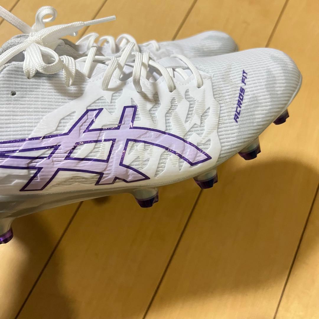 ASICS スパイクシューズ ホワイト 28cm