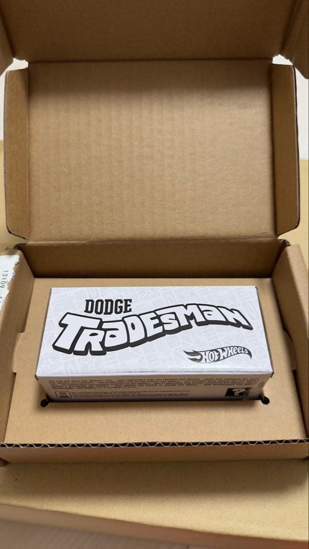 ミニカー Dodge Tradesman Van RLC