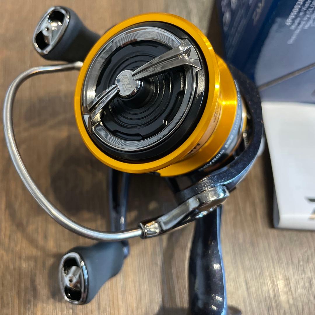 DAIWA レブロスLT 3000S-CH-DH (新品)