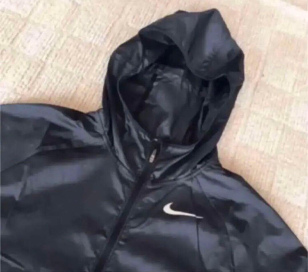 ナイキ　NIKE ランニングジャケット　ナイロンジャケット　アウター