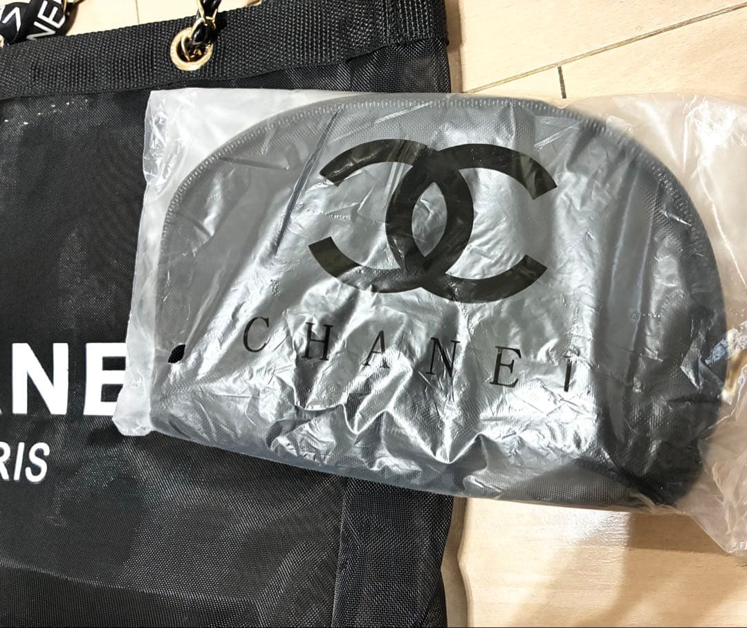 CHANEL メッシュトートバッグ