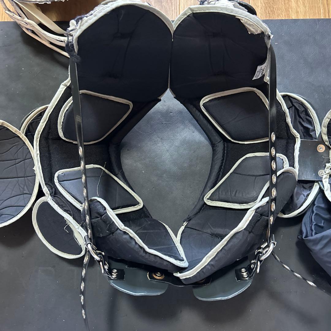 アメフト防具一式(グローブ、マグダビ、ブロッキング、ヘルメット、ショルダー