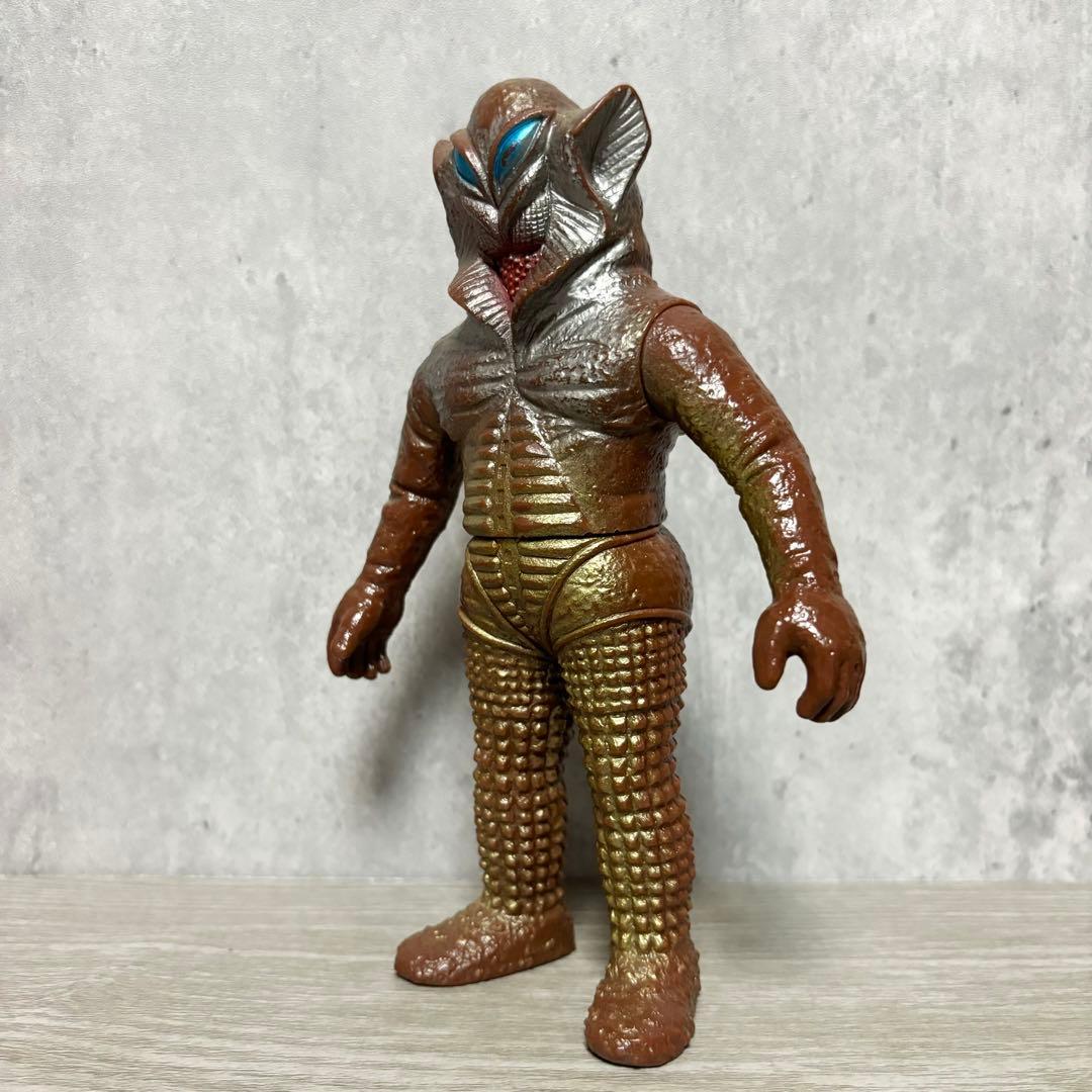 キングザウルスシリーズ メフィラス星人 ソフビ ポピー