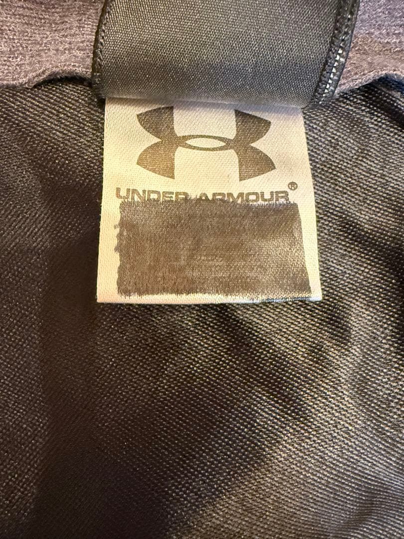【美品】UNDERARMOUR超多機能防水防寒アウタージャケットLG黒