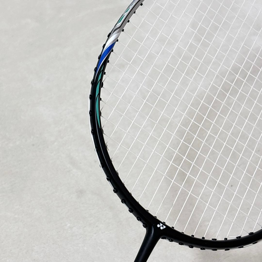 【極美品】YONEX ARCSABER LITE ラケット バドミントン