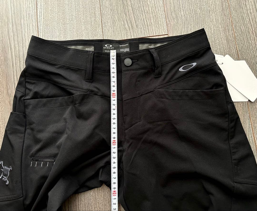新品 OAKLEY オークリー 立体裁断4WAYストレッチUPF50 速乾 31