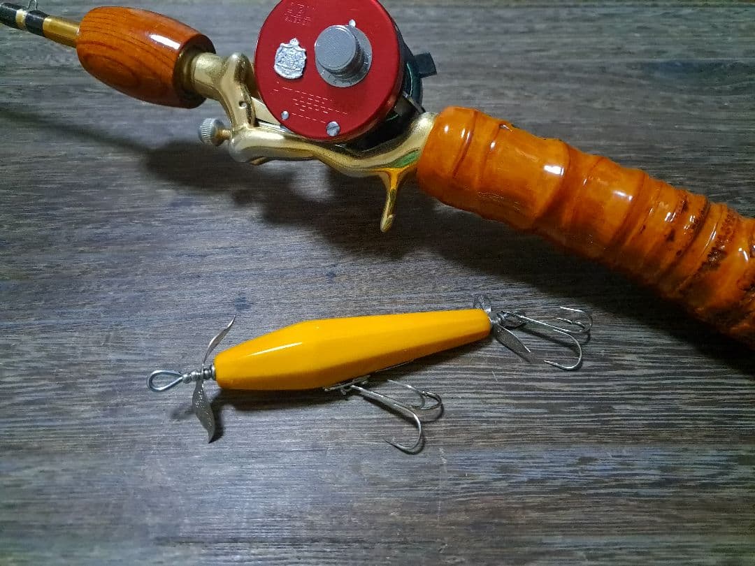 道楽　DOWLUCK 　ドウラク　オクタゴナルベイツ　ヨシダバナナ