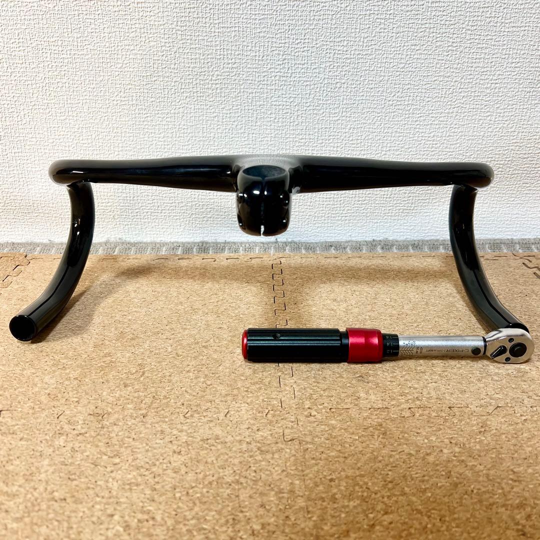 ロードバイク　一体型　カーボン　エアロ　ドロップハンドル　400-110mm