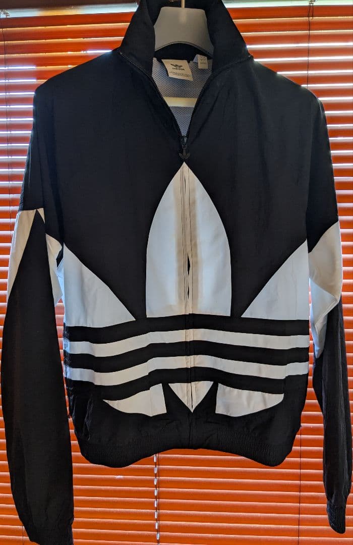 adidasビックトレフォイルセットアップ