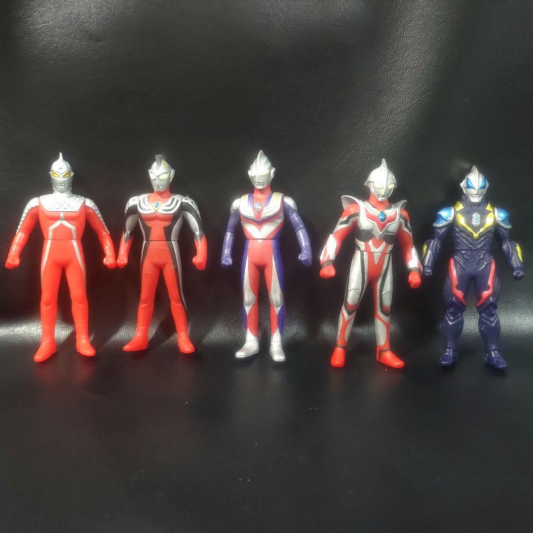 【大量・レア】ウルトラマン＆怪獣 ソフビ フィギュア 玩具 100体 まとめ売り