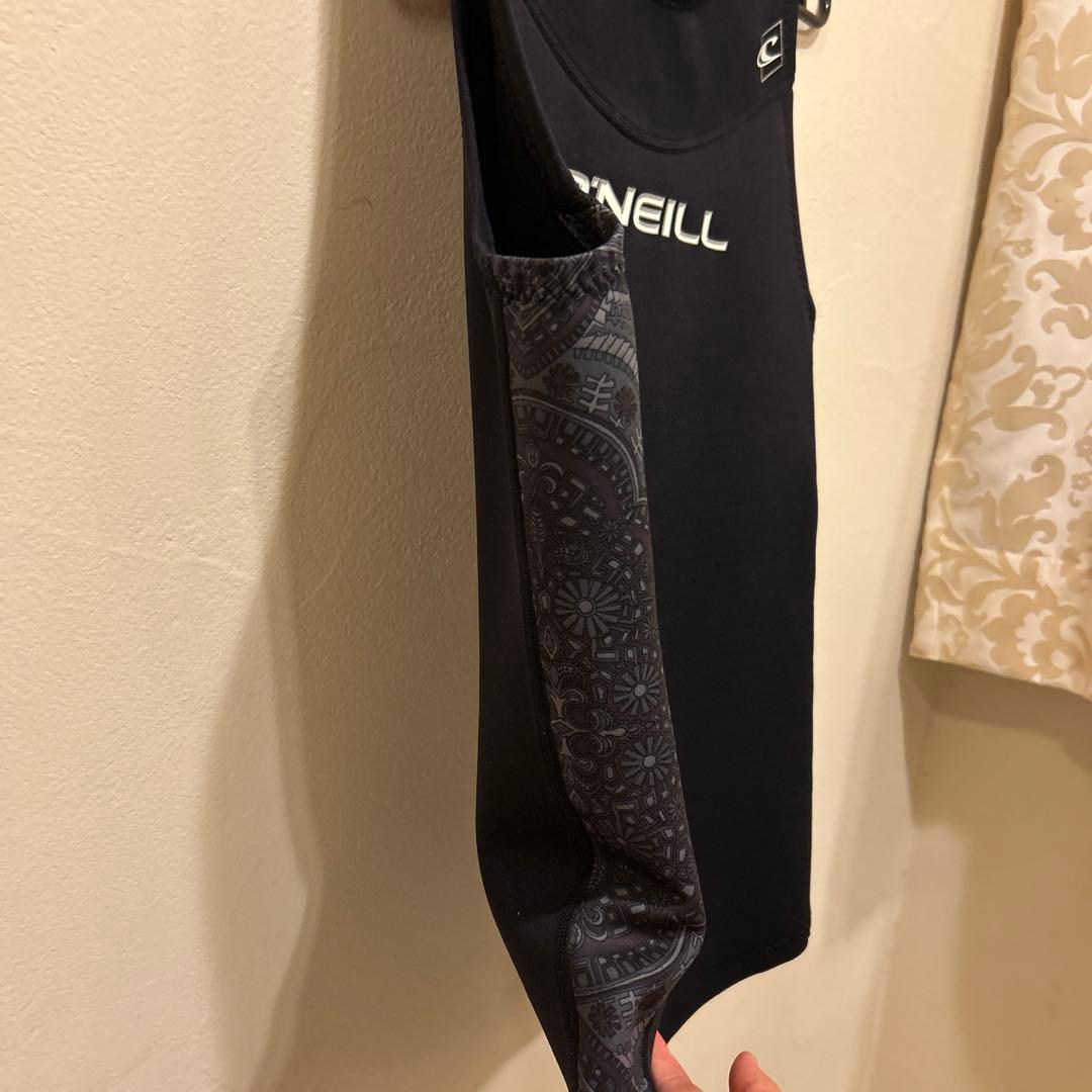 O'Neill ウェットスーツベスト 黒 ノースリーブ