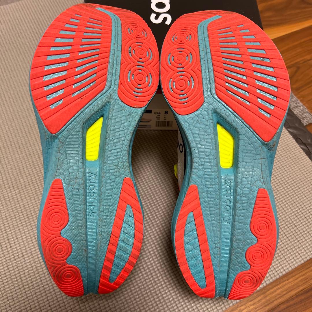 サッカニー エンドルフィンスピード5 26cm