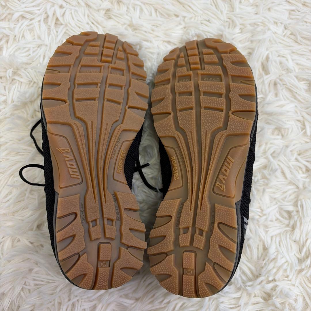 ✨入手困難！レア！Inov-8 イノヴェイト F-LITE 245 黒 23.5