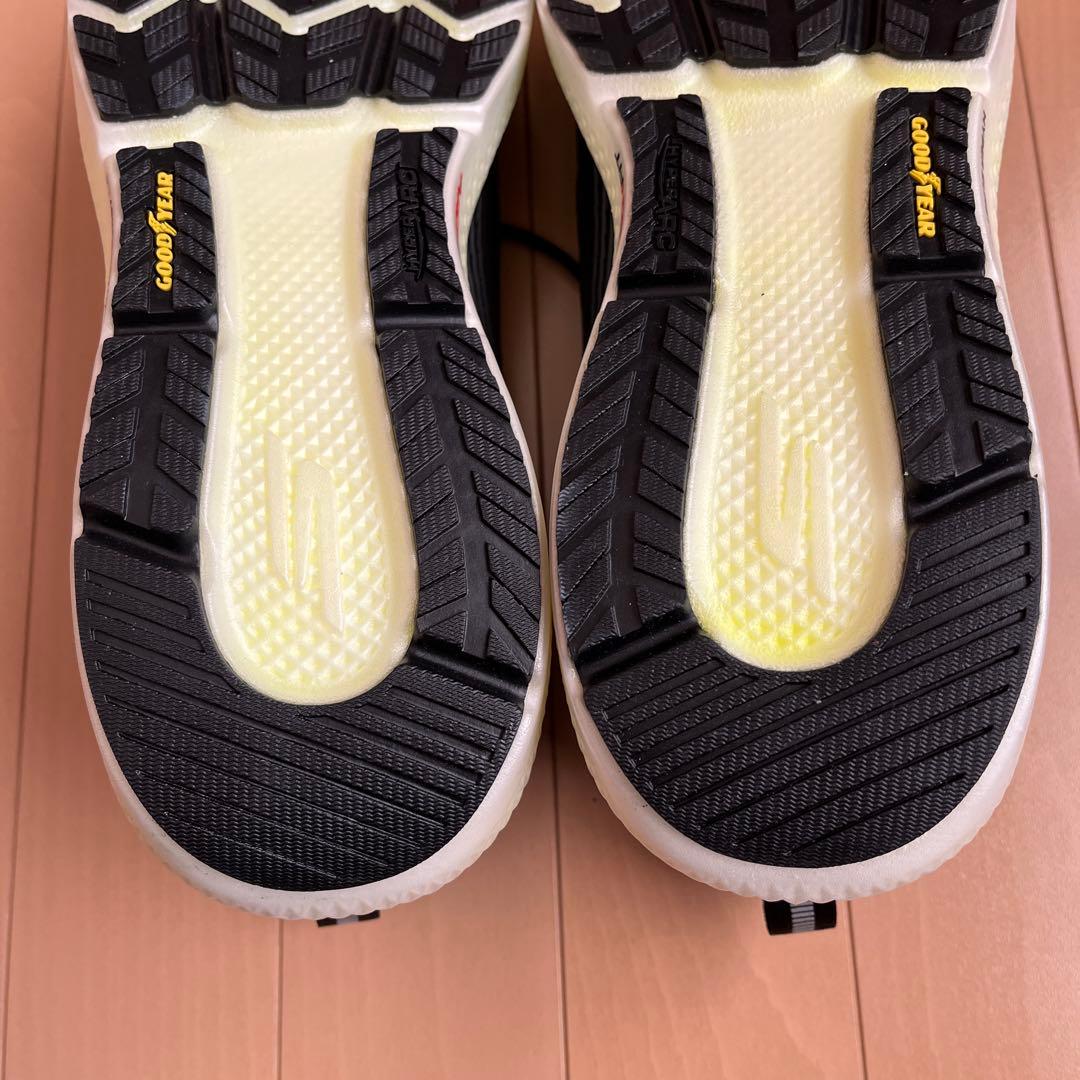 SKECHERS Go Run Ride 11 28.0 ゴーランライド11