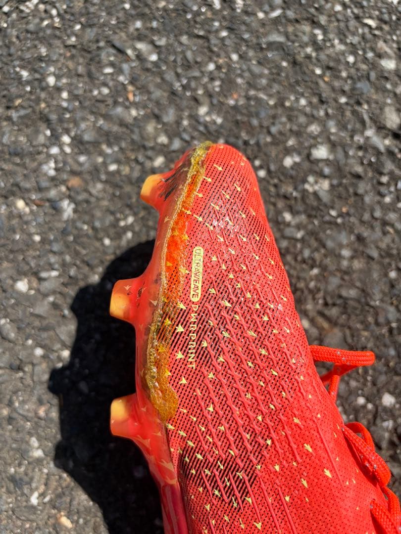 Puma Ultra レッド サッカーシューズ