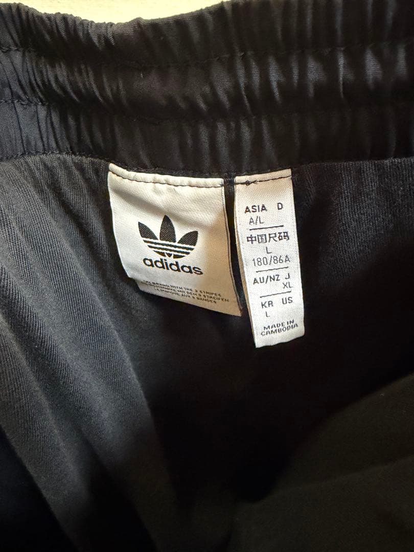 adidas アディダス オリジナルス トレフォイルロゴ ナイロン　セットアップ