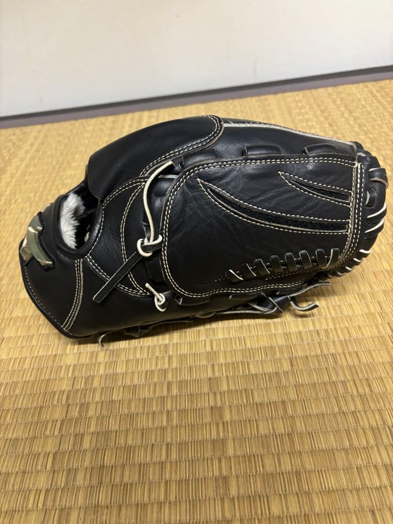 ミズノグローバルエリート グローブ 右投げ投手用 黒