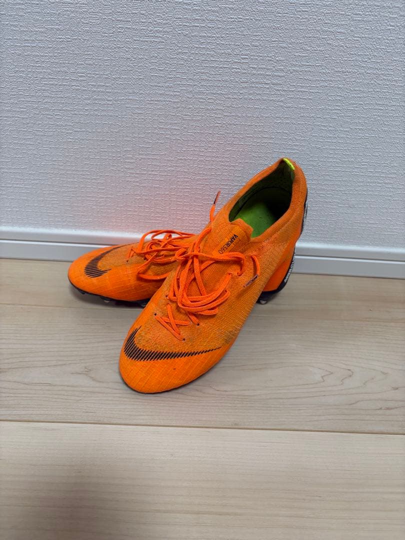 Nike サッカーシューズ オレンジ SG