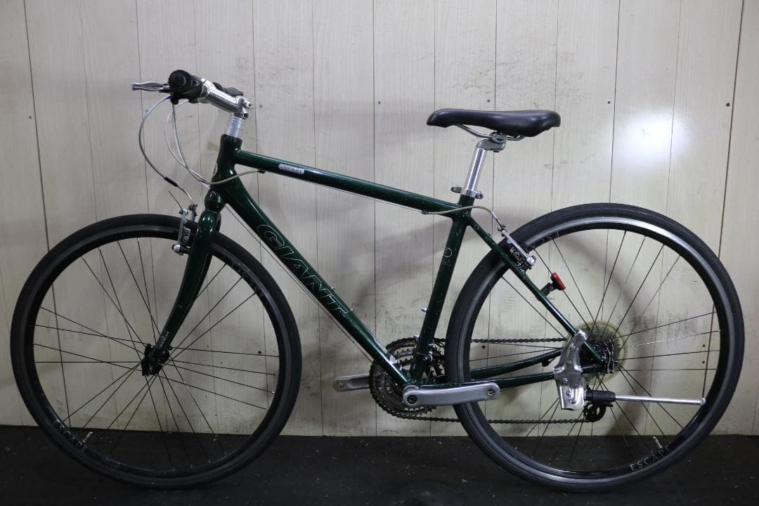 GIANT ESCAPE R3 700C アルミ 24速 465mm 緑クロス