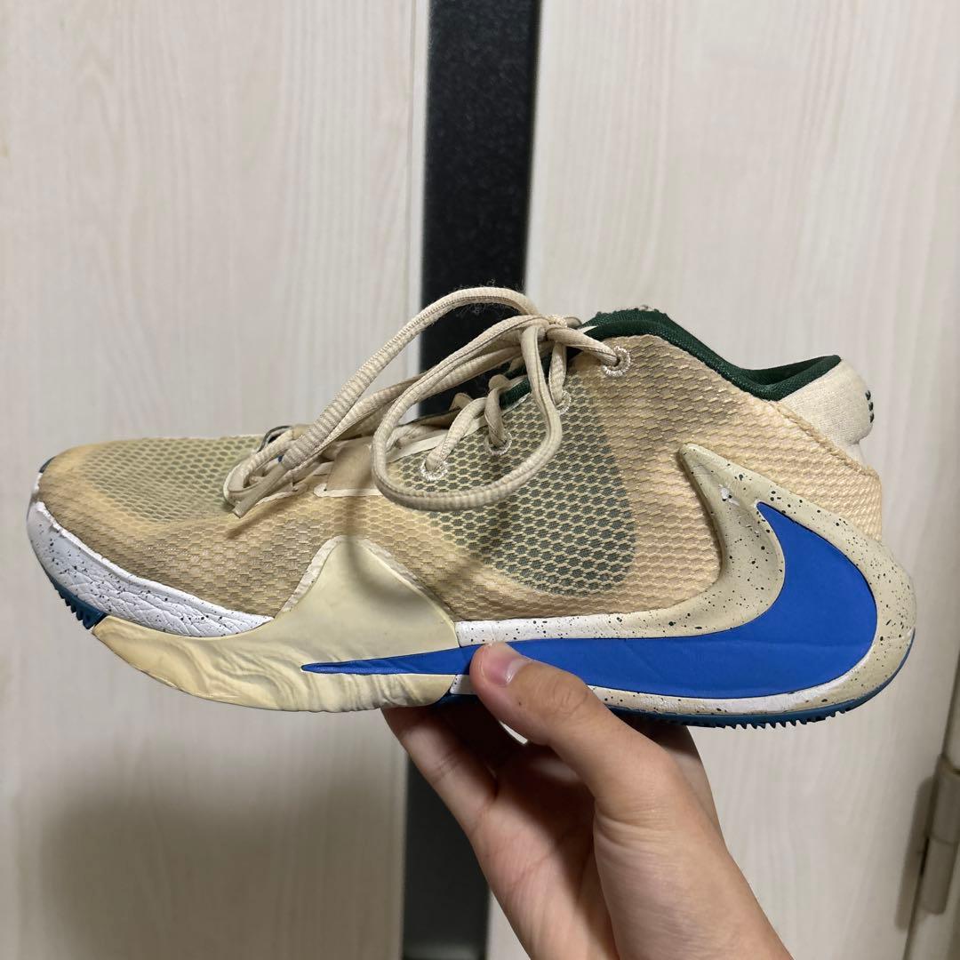 NIKE ZOOM FREAK 1バッシュ 26.5cm ベージュ　フリーク1