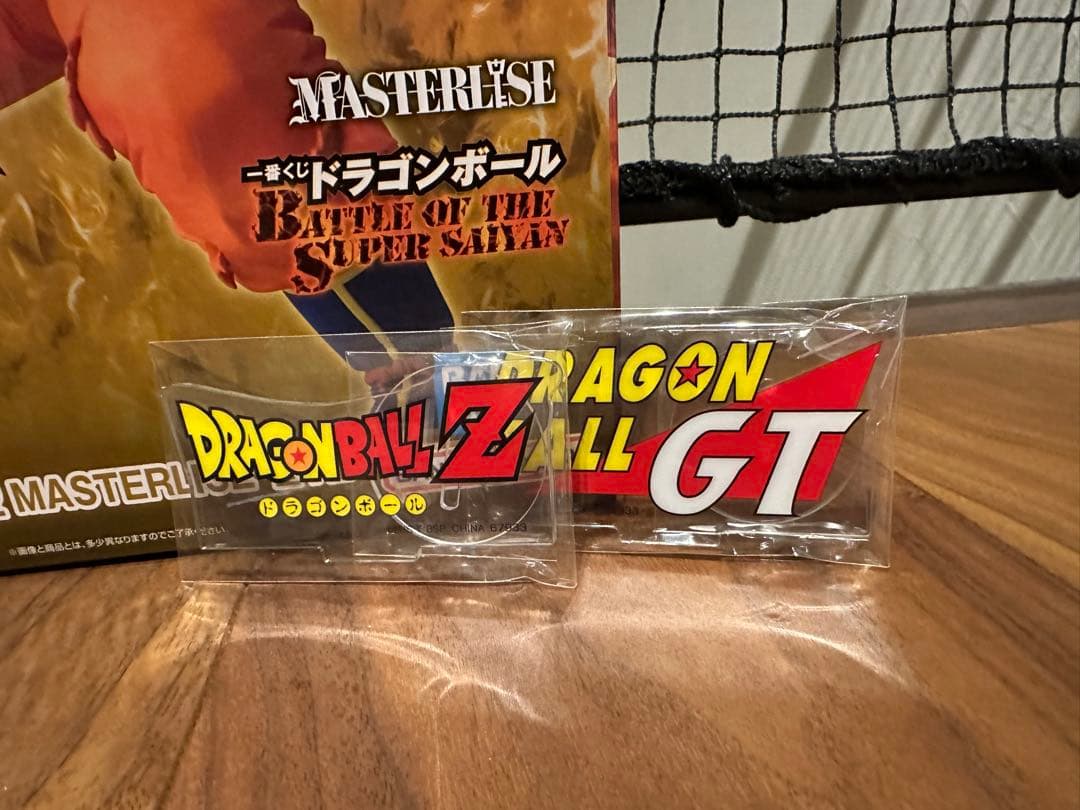 一番くじ ドラゴンボール B賞超サイヤ人　孫悟空　ロゴアクリルスタンド