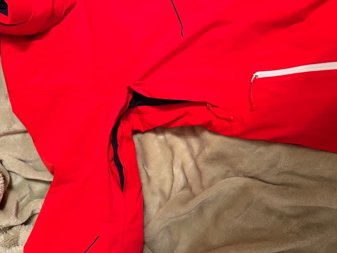 Salomon 22-23 Brilliant Jacket XLサイズ