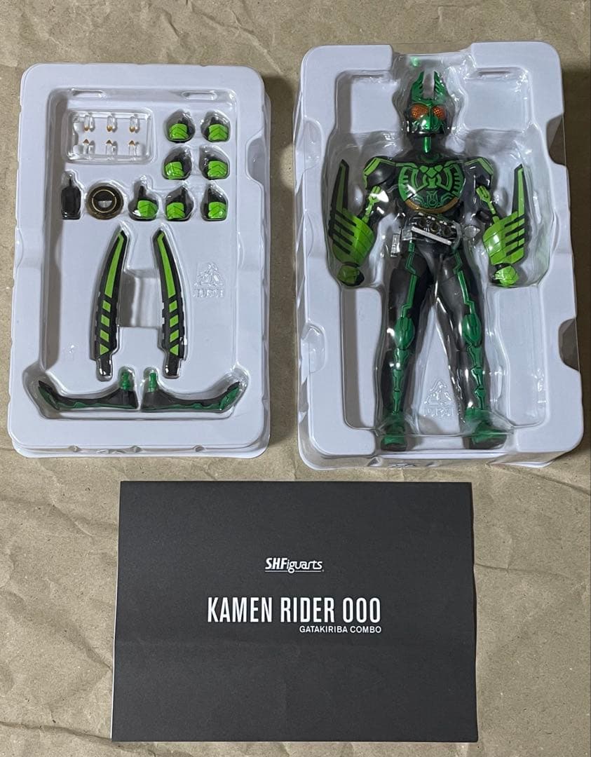 S.H.Figuarts(真骨彫製法) 仮面ライダーオーズ ガタキリバ コンボ