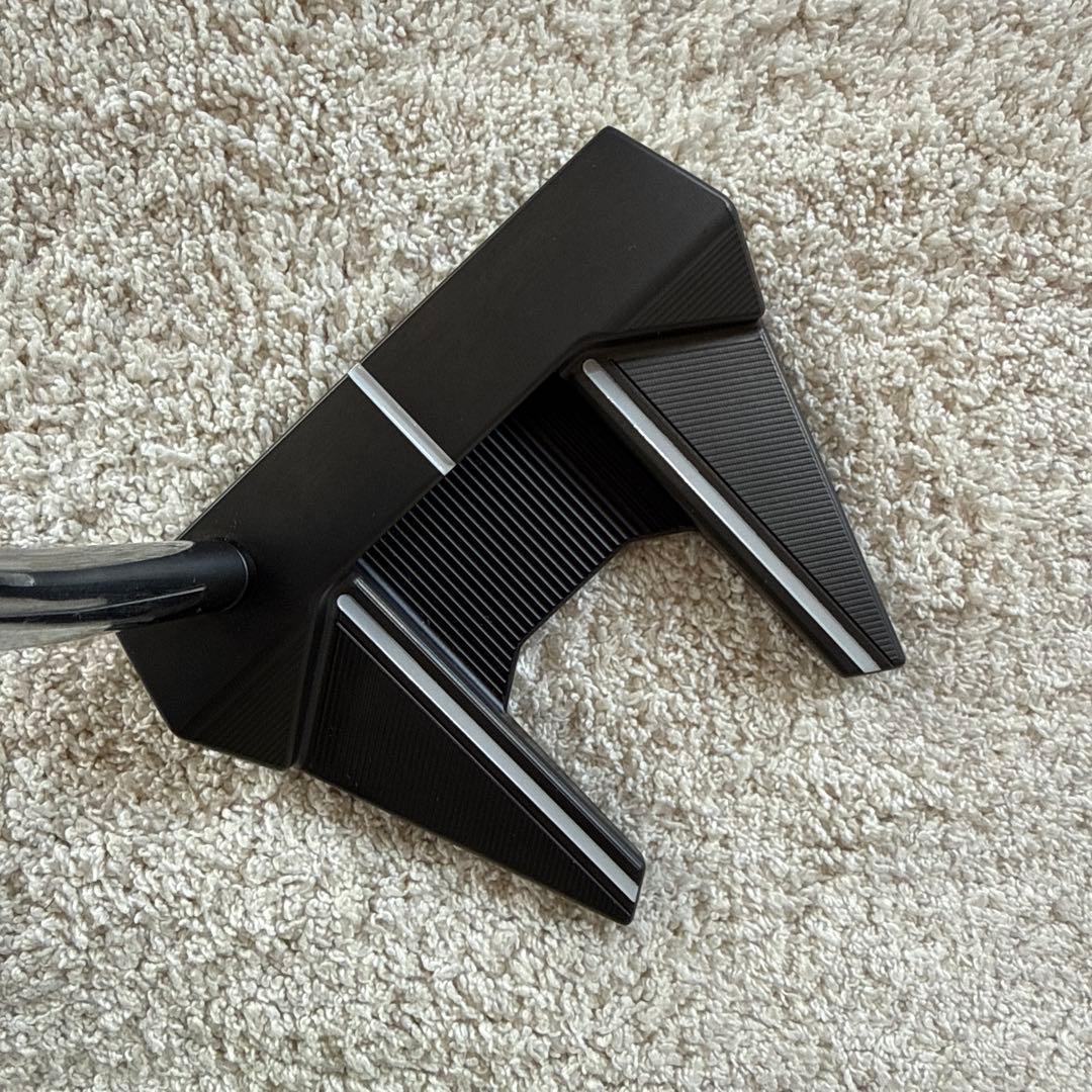 SCOTTY CAMERON PHANTOM BLACK パター