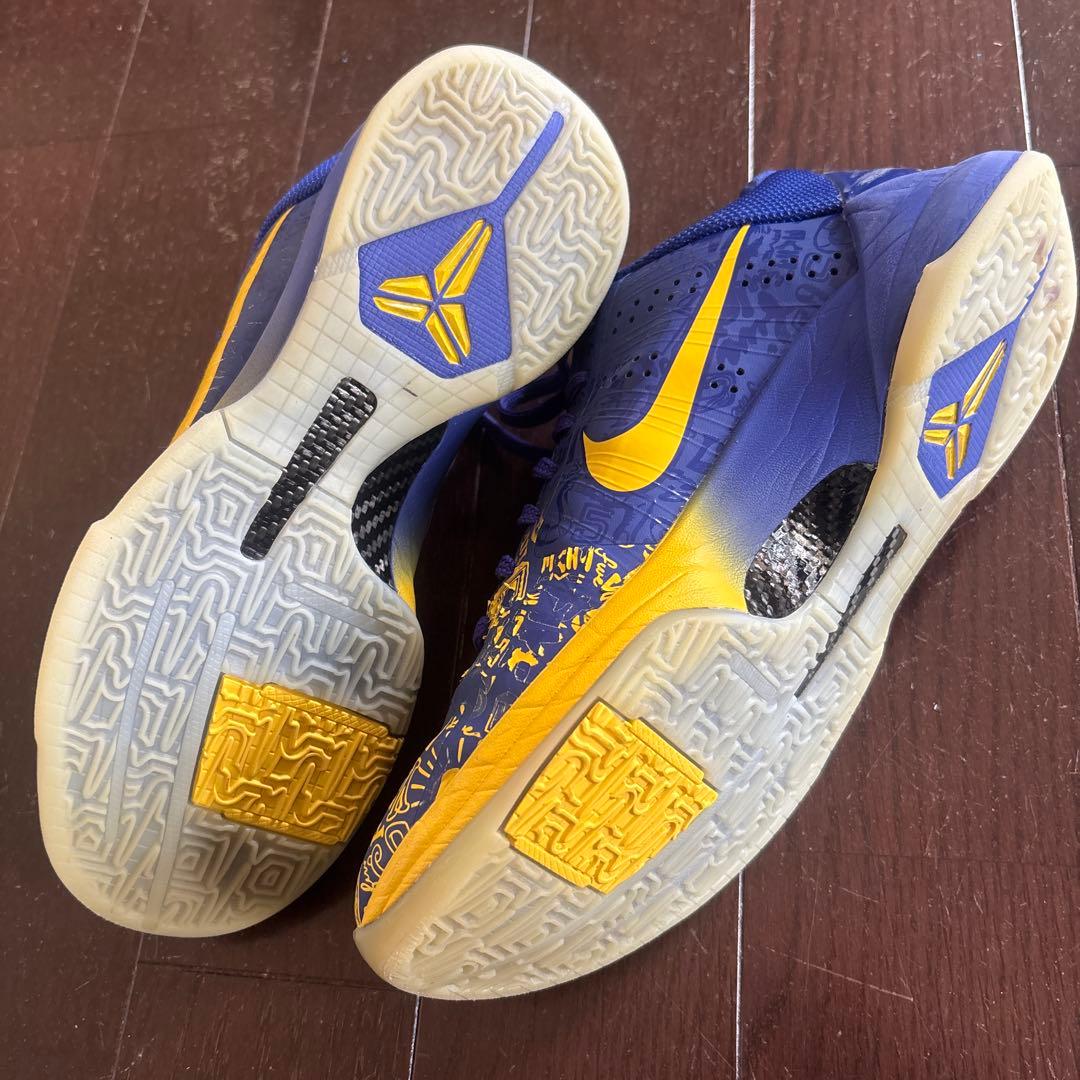 シューズ(男性用) KOBE 5 PROTRO 5 RINGS