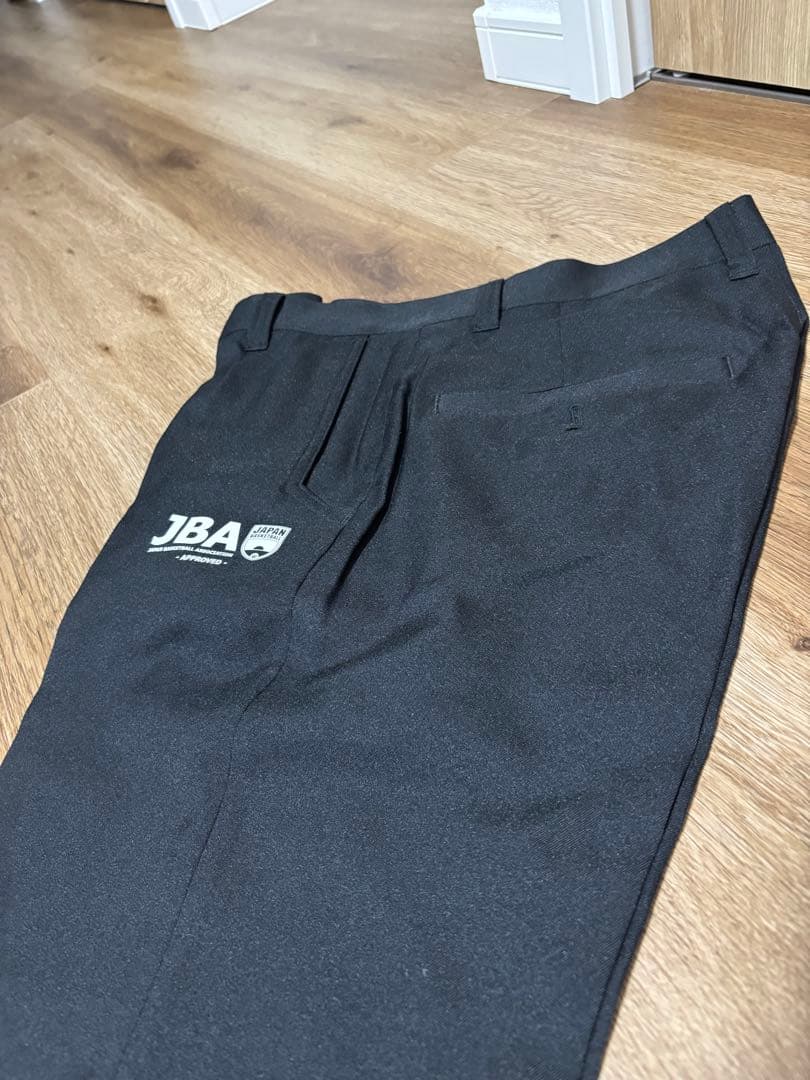 【超美品】アシックス　レフリースラックス　79㎝