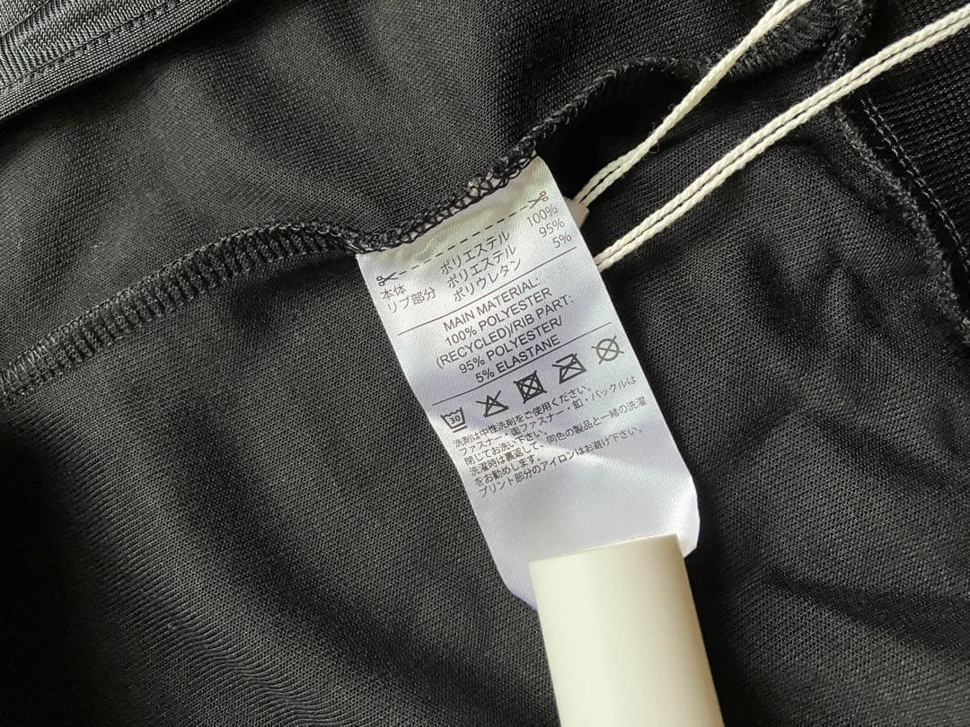 新品　adidas ブラック ジャージセット　160