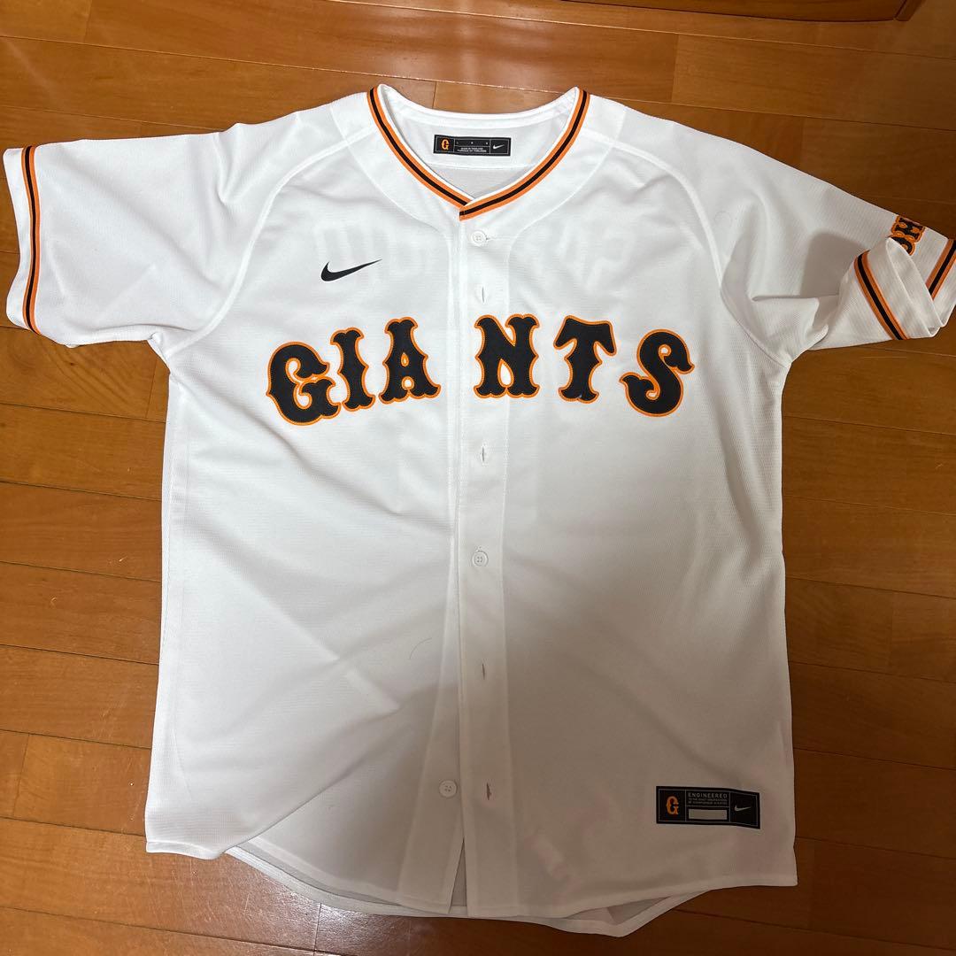 読売ジャイアンツ　坂本勇人　岡本和真　ユニフォーム　2点セット