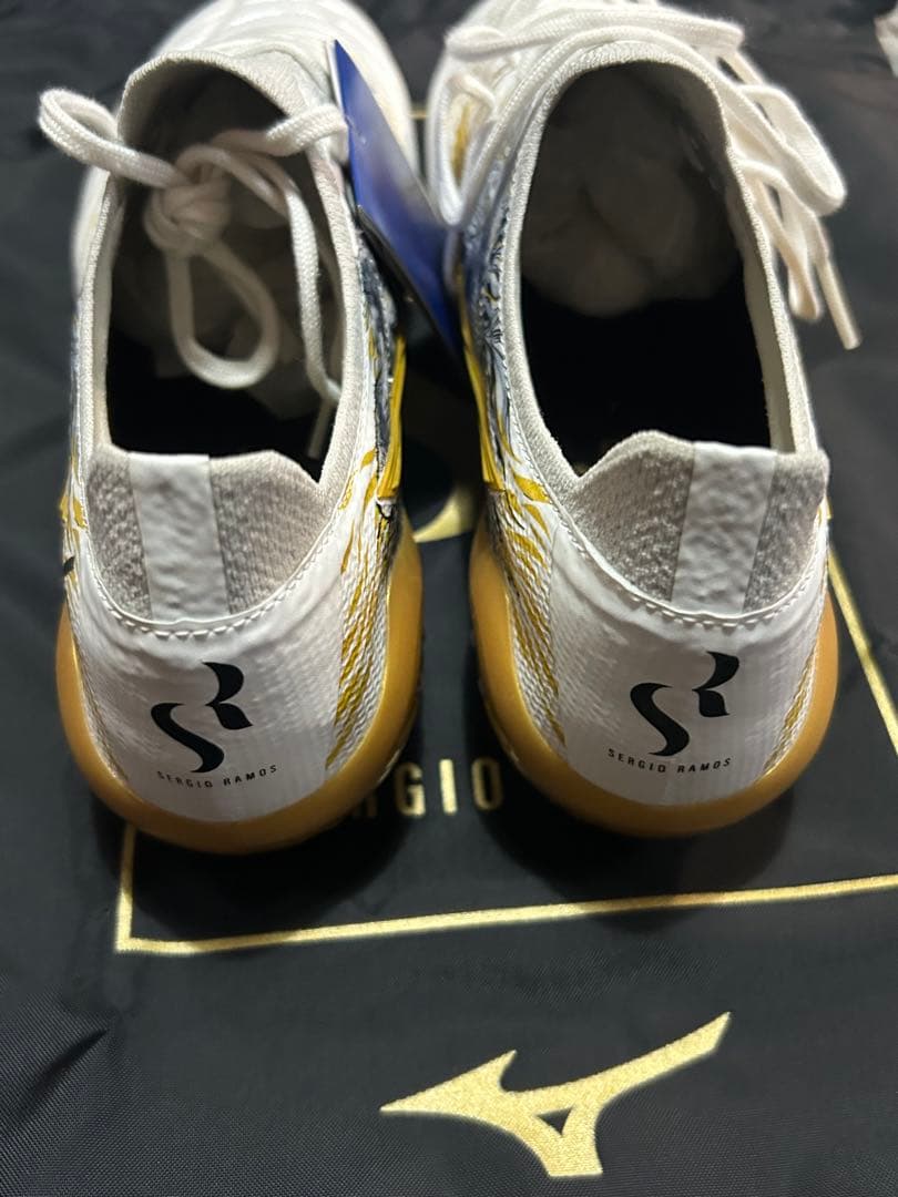 シューズ Mizuno Sergio Ramos 28.0