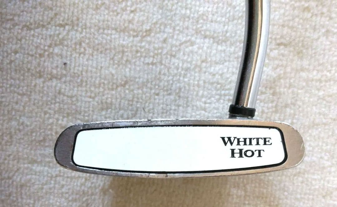 Odyssey White Hot Rossie パター