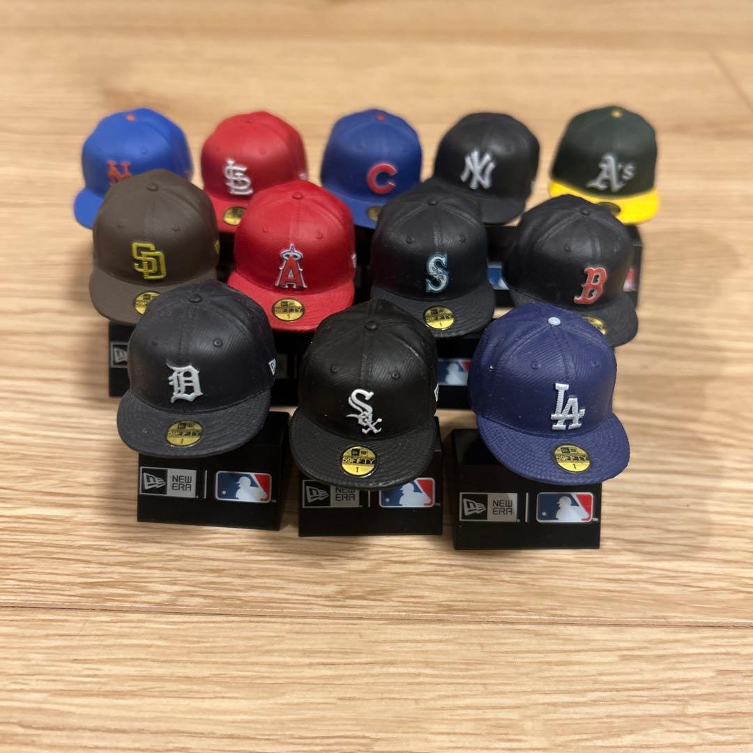 ニューエラ　MLBガチャガチャ
