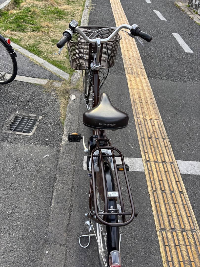 025中古24インチブリヂストン電動アシスト自転車　8.9Ah 大阪