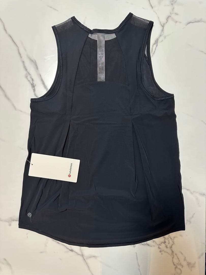 新品 ルルレモン lululemon Sculpt タンクトップ 2(S -M)