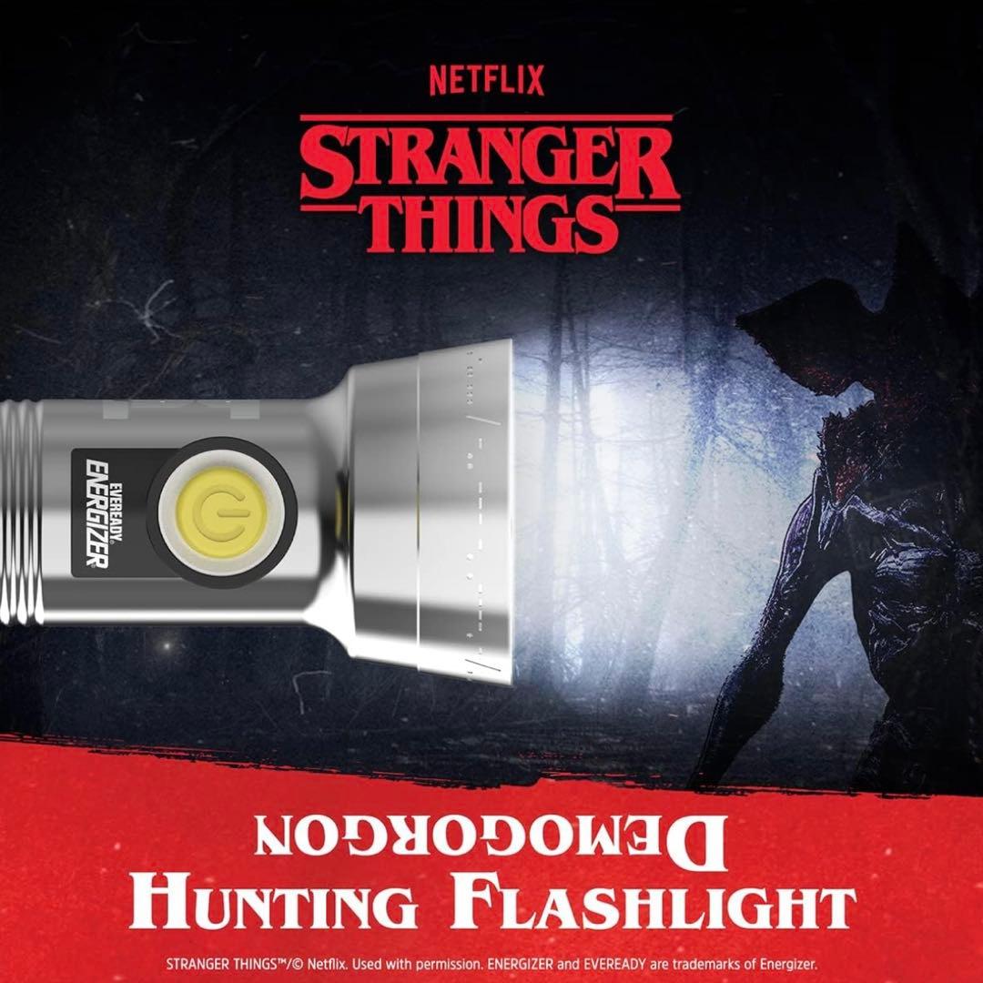 ストレンジャーシングス 懐中電灯