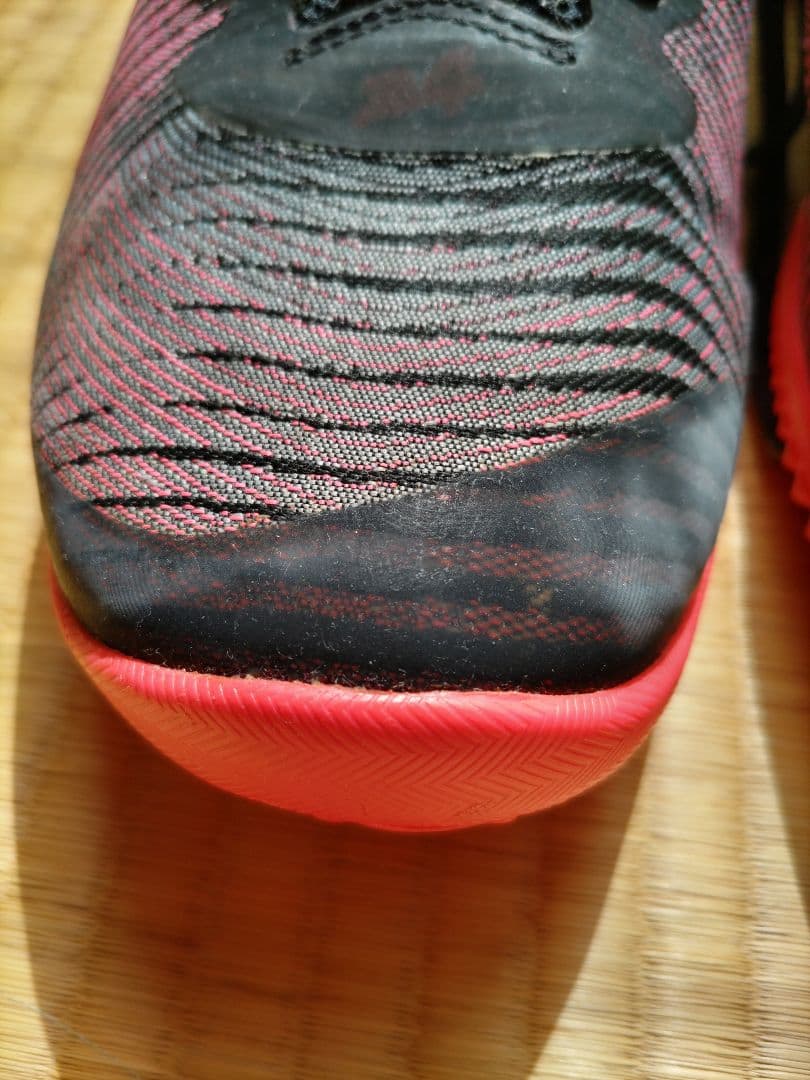 ［29.5］Nike KB Mentality2 ブラック/ピンク