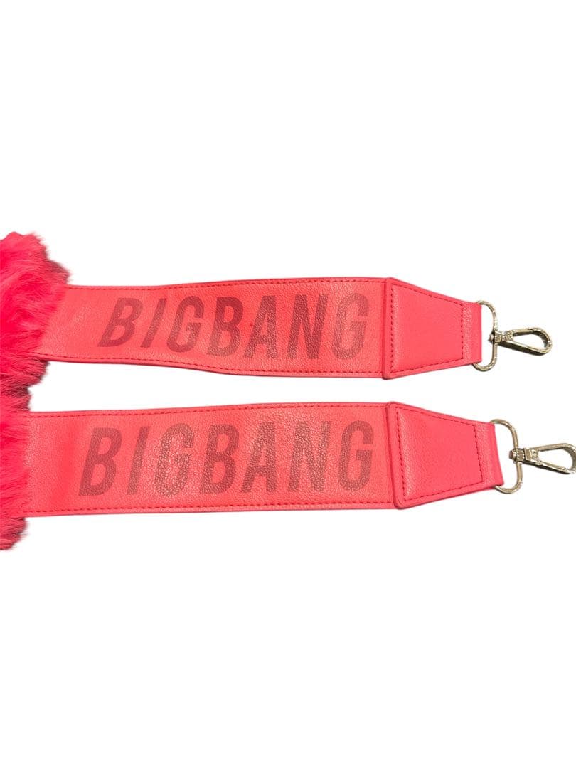 BIGBANG ショルダーストラップ ファーチャーム ジヨン G-DRAGON