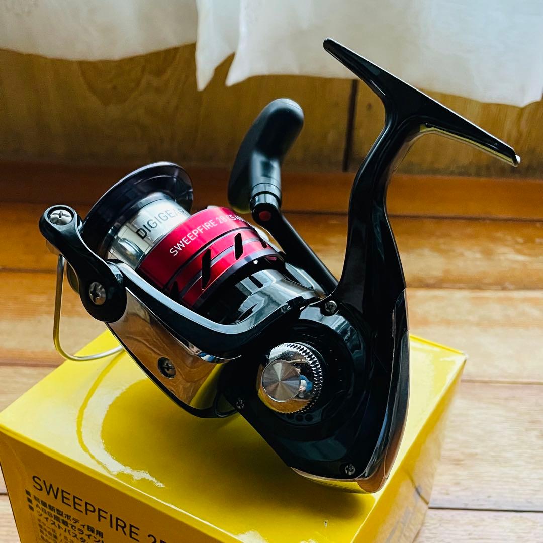 ■希少■新品未使用■ダイワDaiwa Sweepfire 2B CS 4000