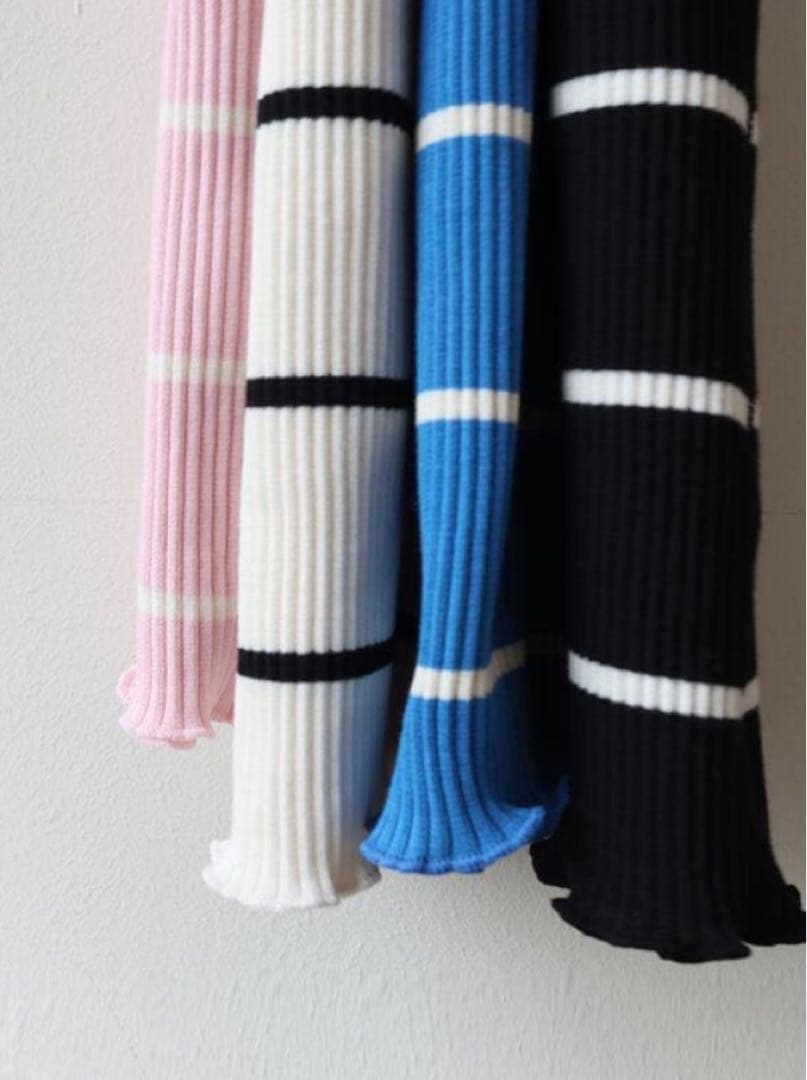 新品未使用❗️LEVDANCE レッグウォーマー　M