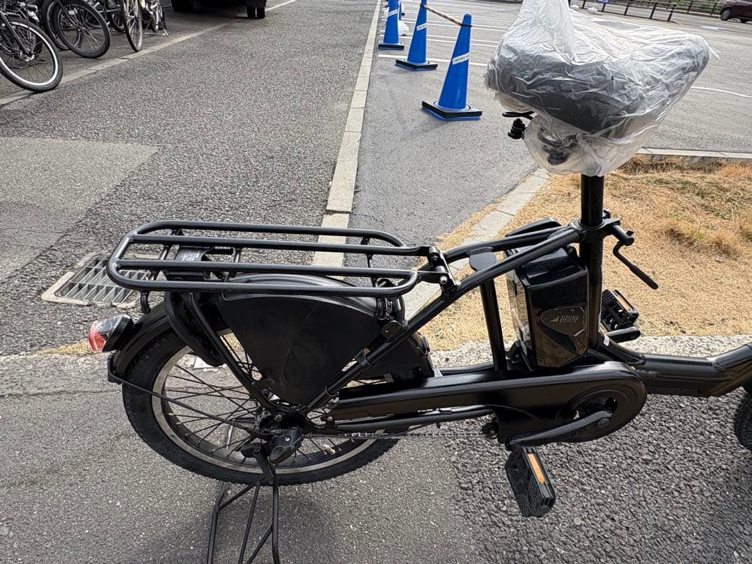 中古20㌅Panasonic電動アシスト自転車　13.2Ah4点灯　大阪　060
