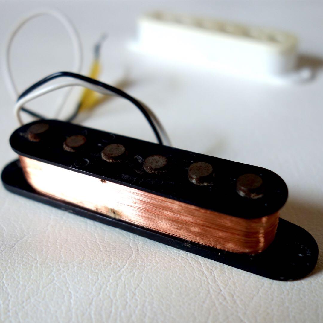 フェンダージャパンストラトPU neck(フロント） Eシリアル